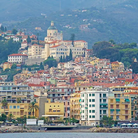 Finestra Sul Duomo, Centro - Happy * Sanremo